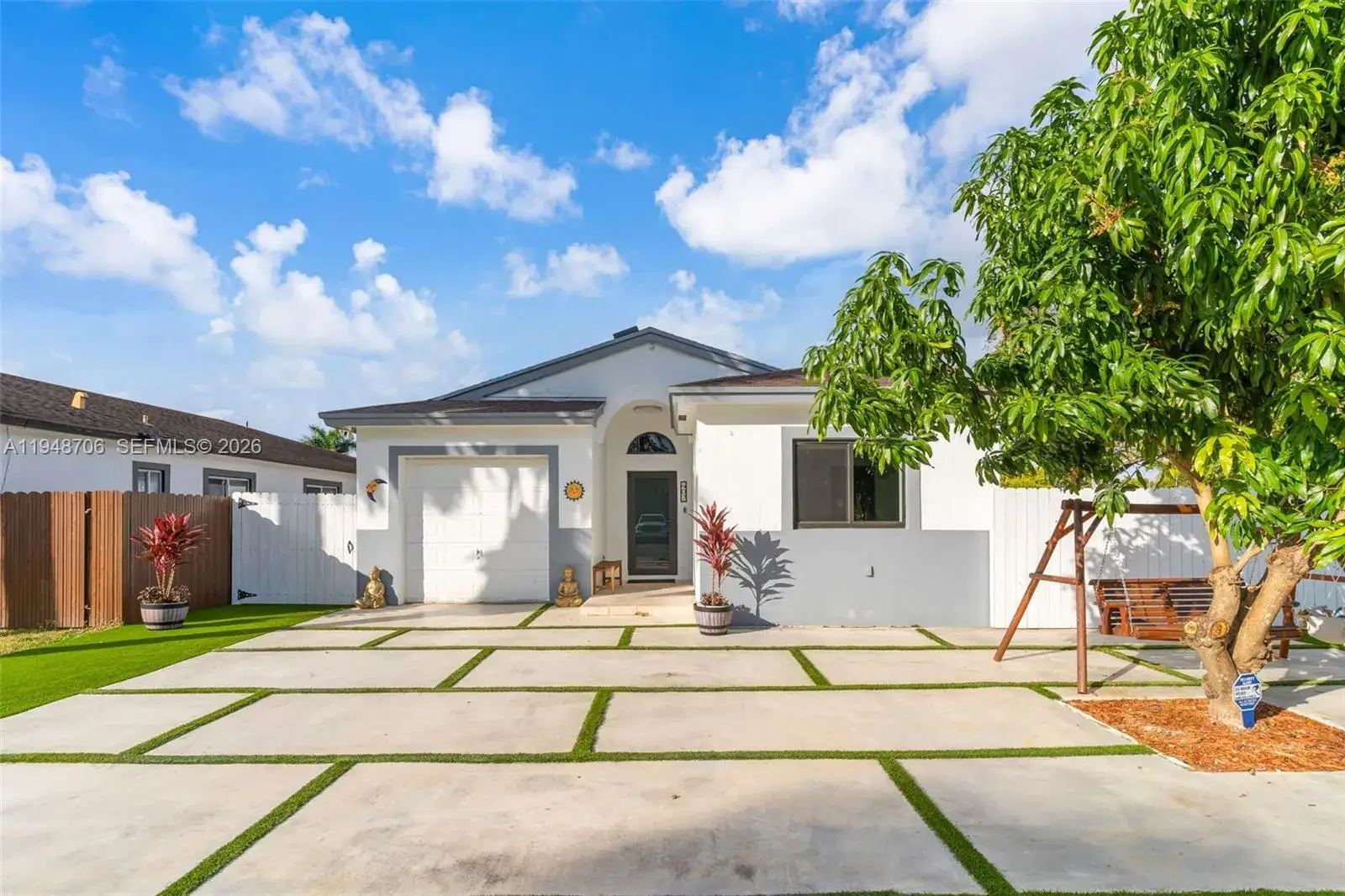 3 bedroom 3 bath Residential for sale at 407 NW 9th Ct, Homestead FL 33030