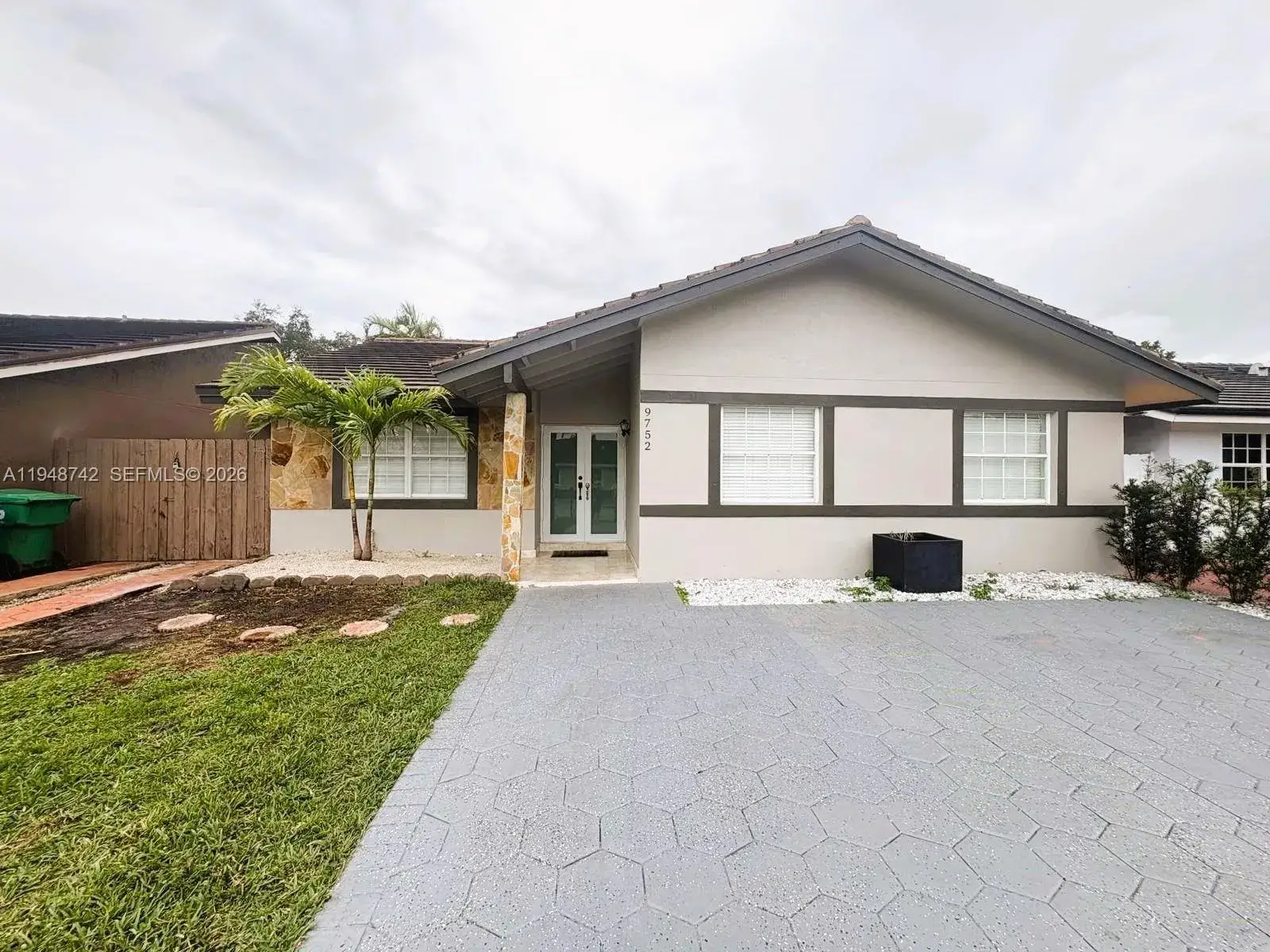 3 bedroom 2 bath Residential Lease for rent at 9752 SW 145th Pl # 9752, Miami FL 33186