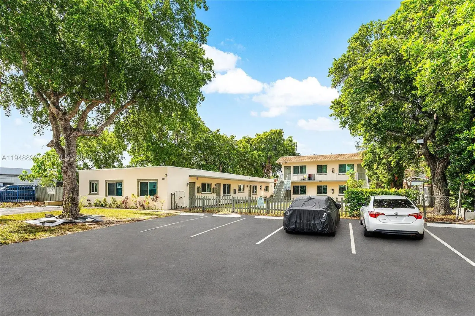 Residential Income for sale at 620 SW 7th St #1-7, Pompano Beach FL 33060