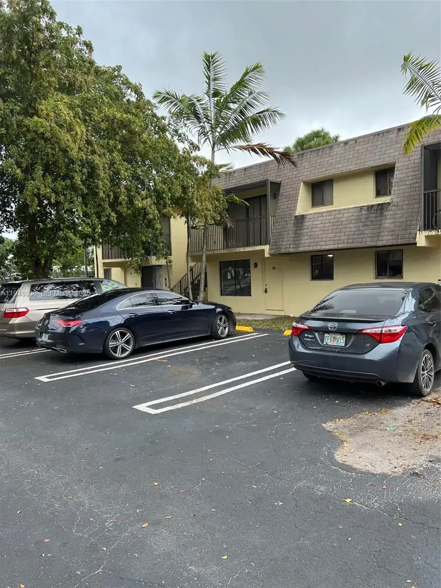 2 bedroom 2 bath Residential Lease for rent at 1025 S Flagler Ave # 802, Pompano Beach FL 33060