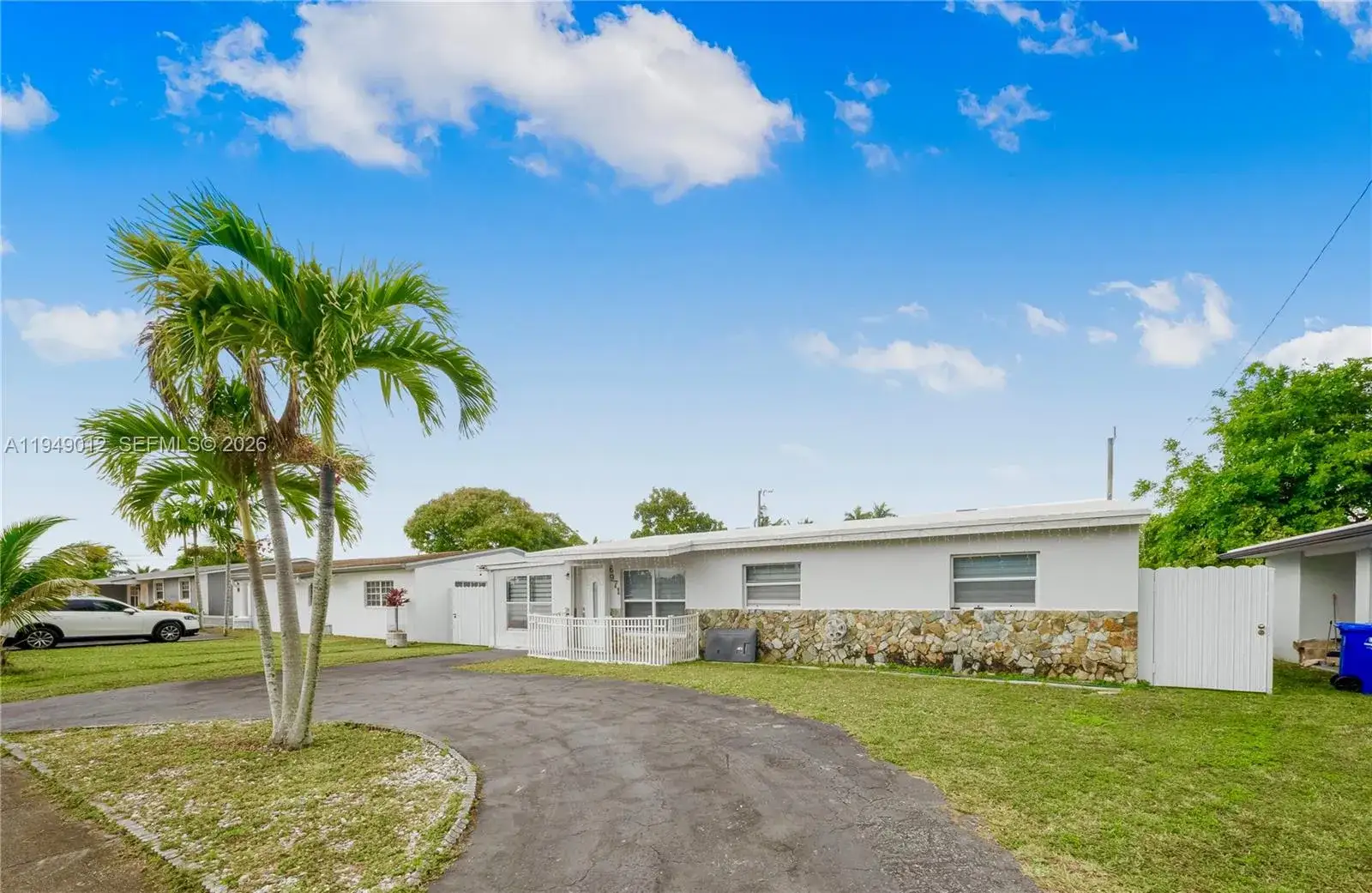5 bedroom 4 bath Residential for sale at 6971 SW 24th St, Miramar FL 33023