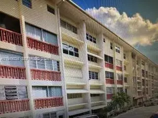 2 bedroom 2 bath Residential for sale at 215 SE 3rd Ave # 307B, Hallandale Beach FL 33009
