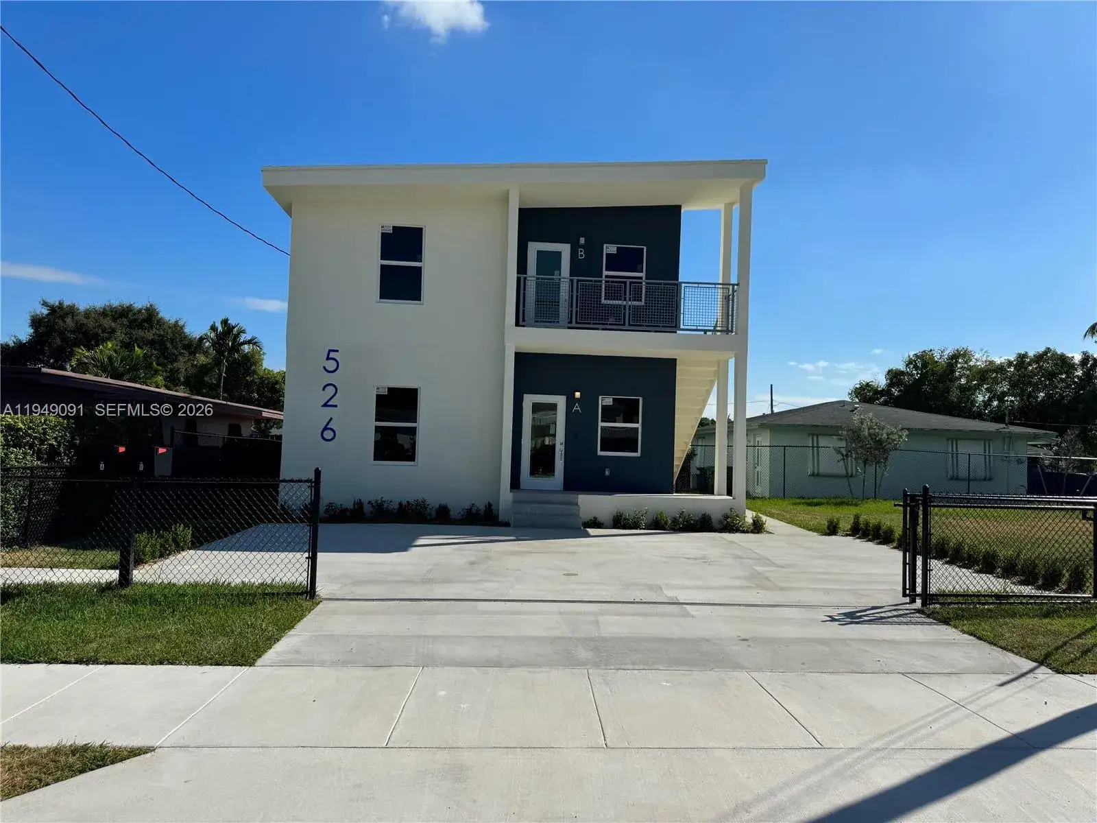 3 bedroom 2 bath Residential Lease for rent at 526 NW 6th # B, Hallandale Beach FL 33009