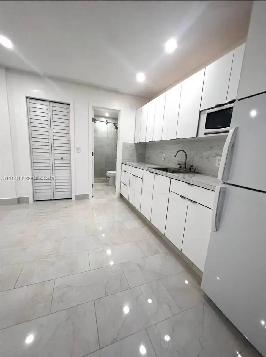 1 bath Residential Lease for rent at 4331 SW 147th Pl # 0, Miami FL 33185