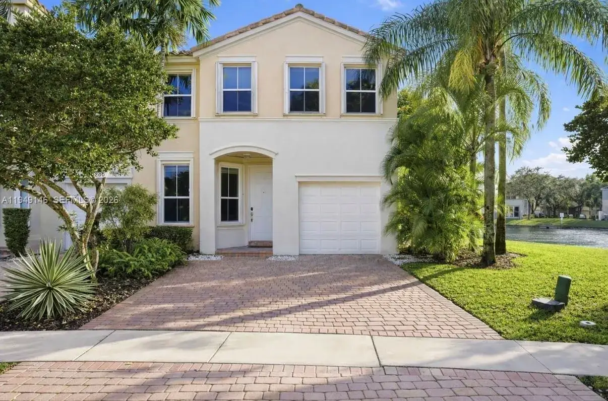 3 bedroom 2 bath Residential Lease for rent at 16290 SW 47th Mnr, Miramar FL 33027