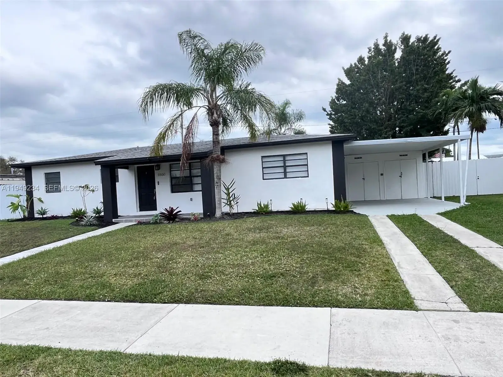 3 bedroom 2 bath Residential for sale at 9900 Dominican Dr, Cutler Bay FL 33189