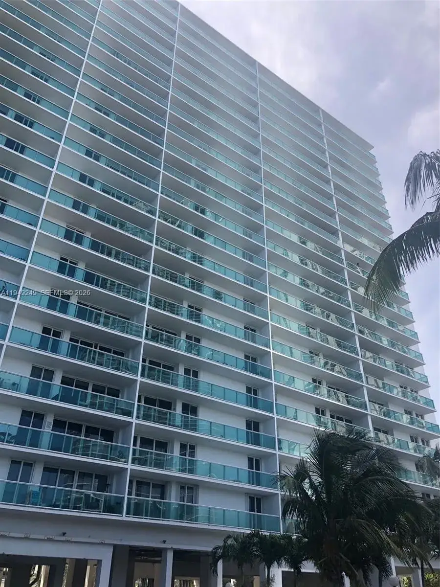 2 bedroom 2 bath Residential for sale at 100 Bayview Dr # 408, Sunny Isles Beach FL 33160