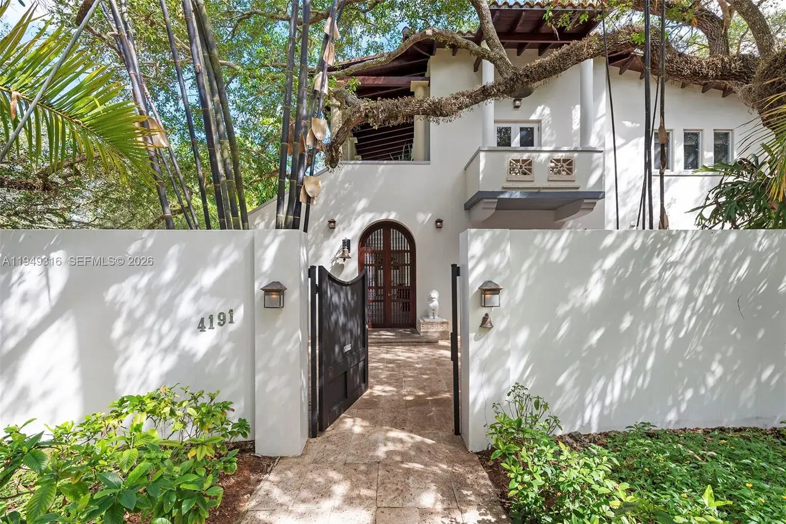 6 bedroom 4 bath Residential for sale at 4191 Lybyer Ave, Miami FL 33133