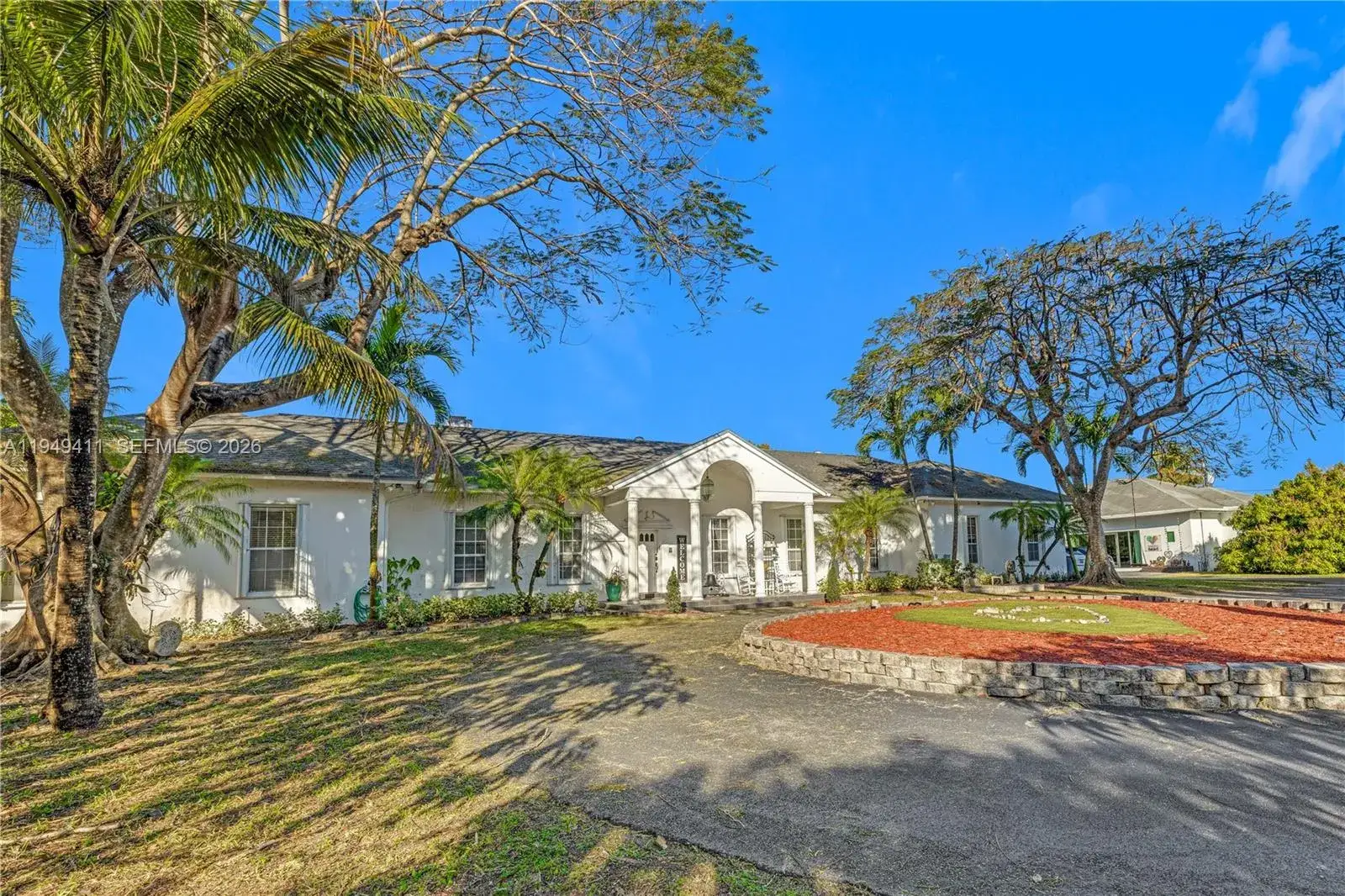 6 bedroom 4 bath Residential for sale at 27950 SW 182nd Ave, Homestead FL 33031