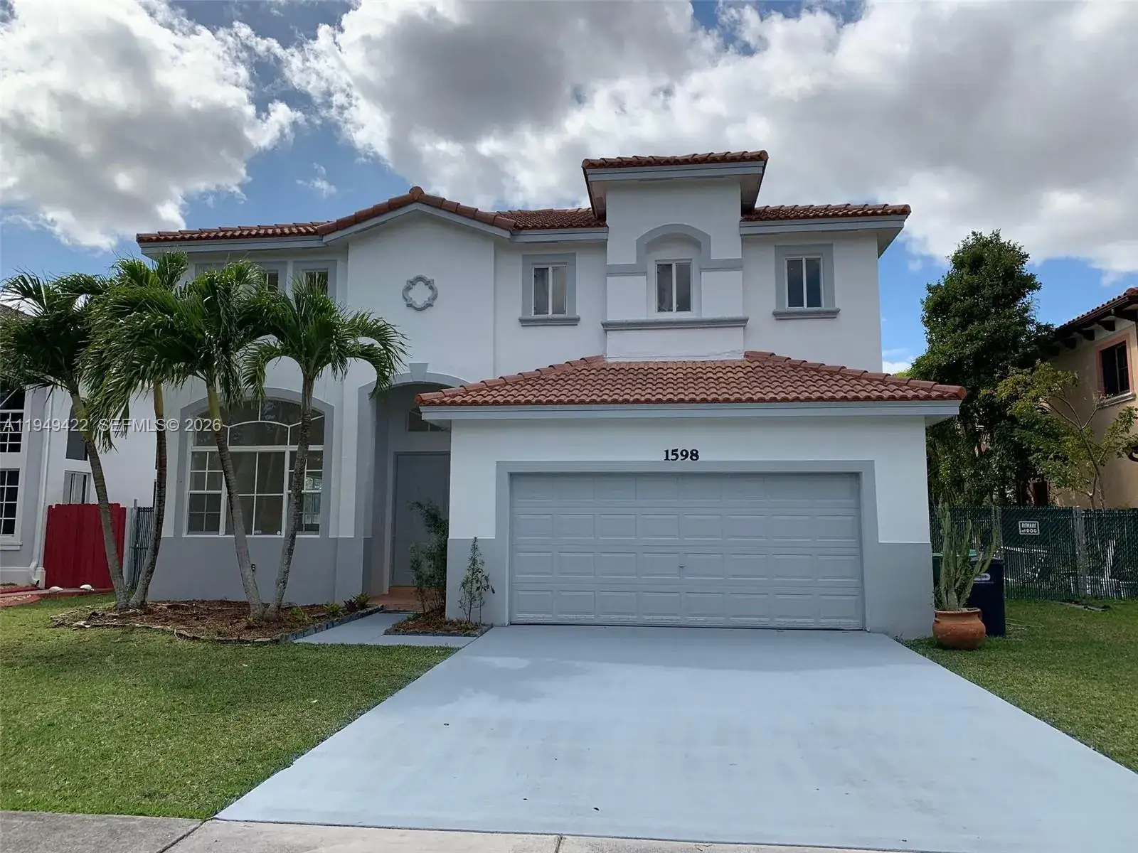 5 bedroom 3 bath Residential Lease for rent at 1598 SW 154th Path # 0, Miami FL 33194