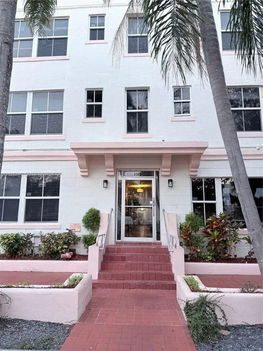 2 bedroom 2 bath Residential Lease for rent at 1320 Drexel Ave # 201, Miami Beach FL 33139