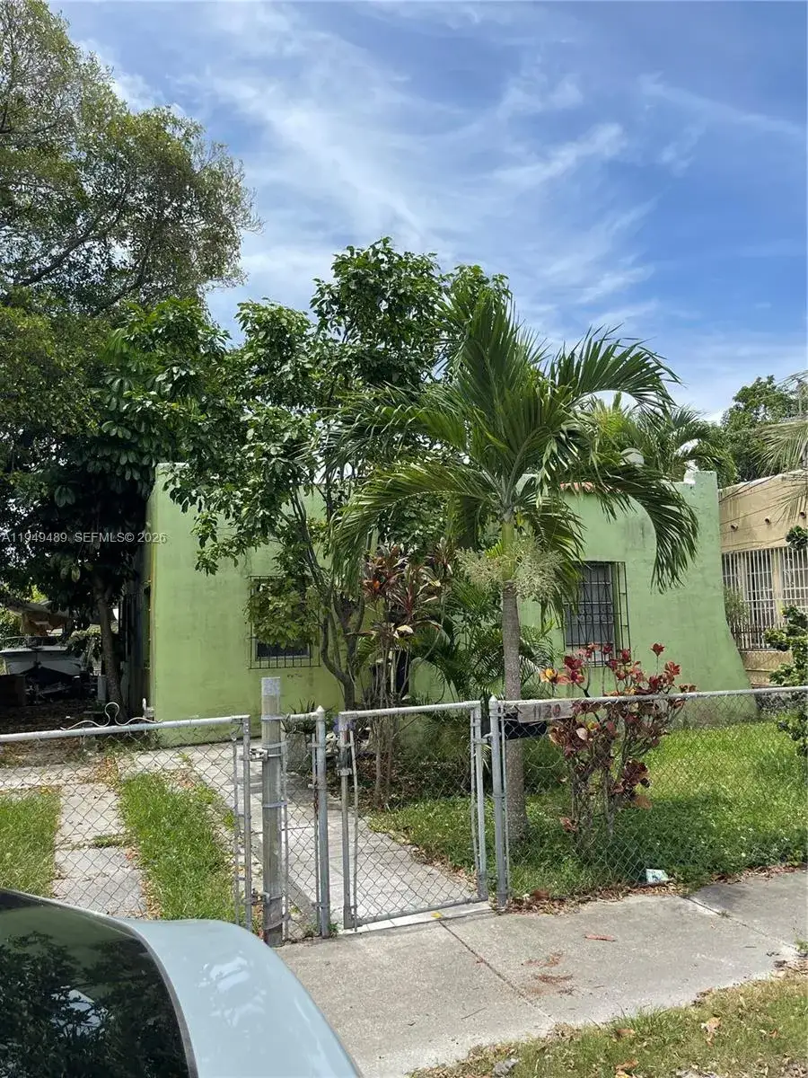 2 bedroom 1 bath Residential for sale at 1120 NW 31st St, Miami FL 33127