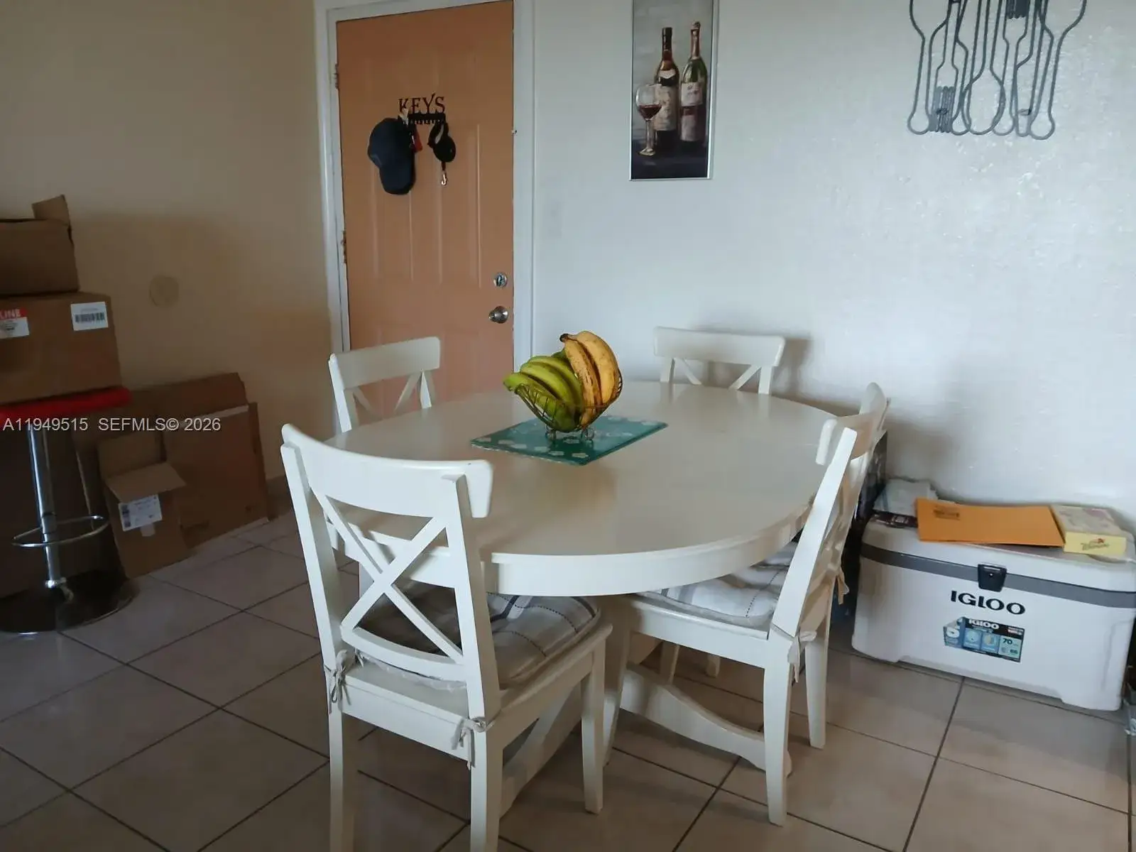 2 bedroom 1 bath Residential Lease for rent at 606 W 81st St # 402, Hialeah FL 33014