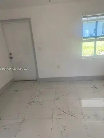 1 bath Residential Lease for rent at 6045 Buchanan St # 1, Hollywood FL 33024