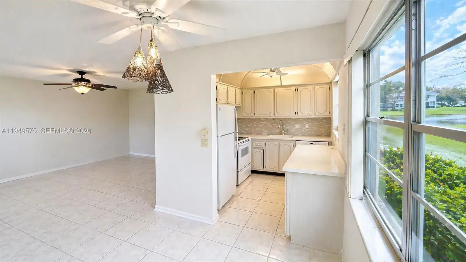 2 bedroom 2 bath Residential for sale at 573 Durham U # 573, Deerfield Beach FL 33442