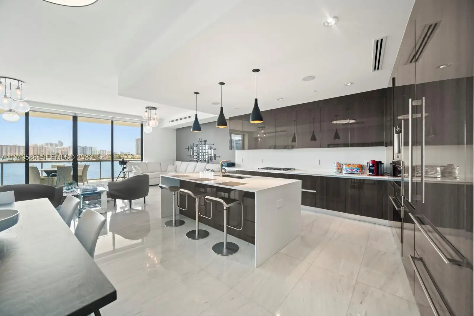 3 bedroom 5 bath Residential for sale at 3300 NE 188th St # 414, Aventura FL 33180