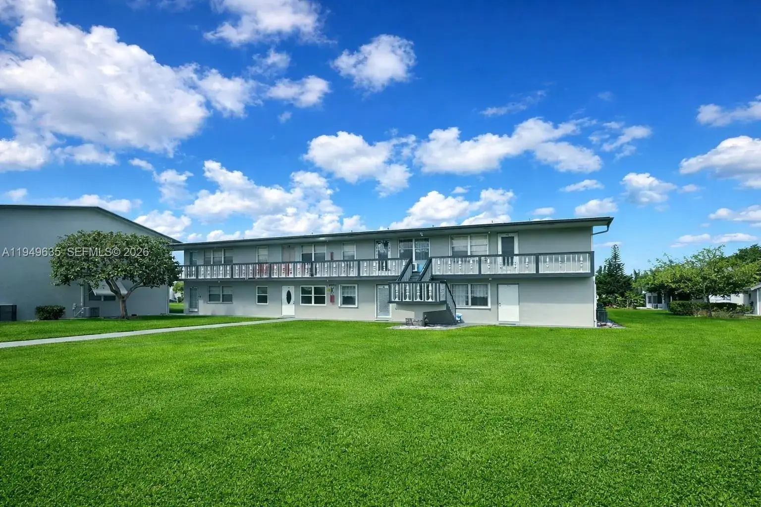 2 bedroom 1 bath Residential for sale at 264 Norwich K, West Palm Beach FL 33417