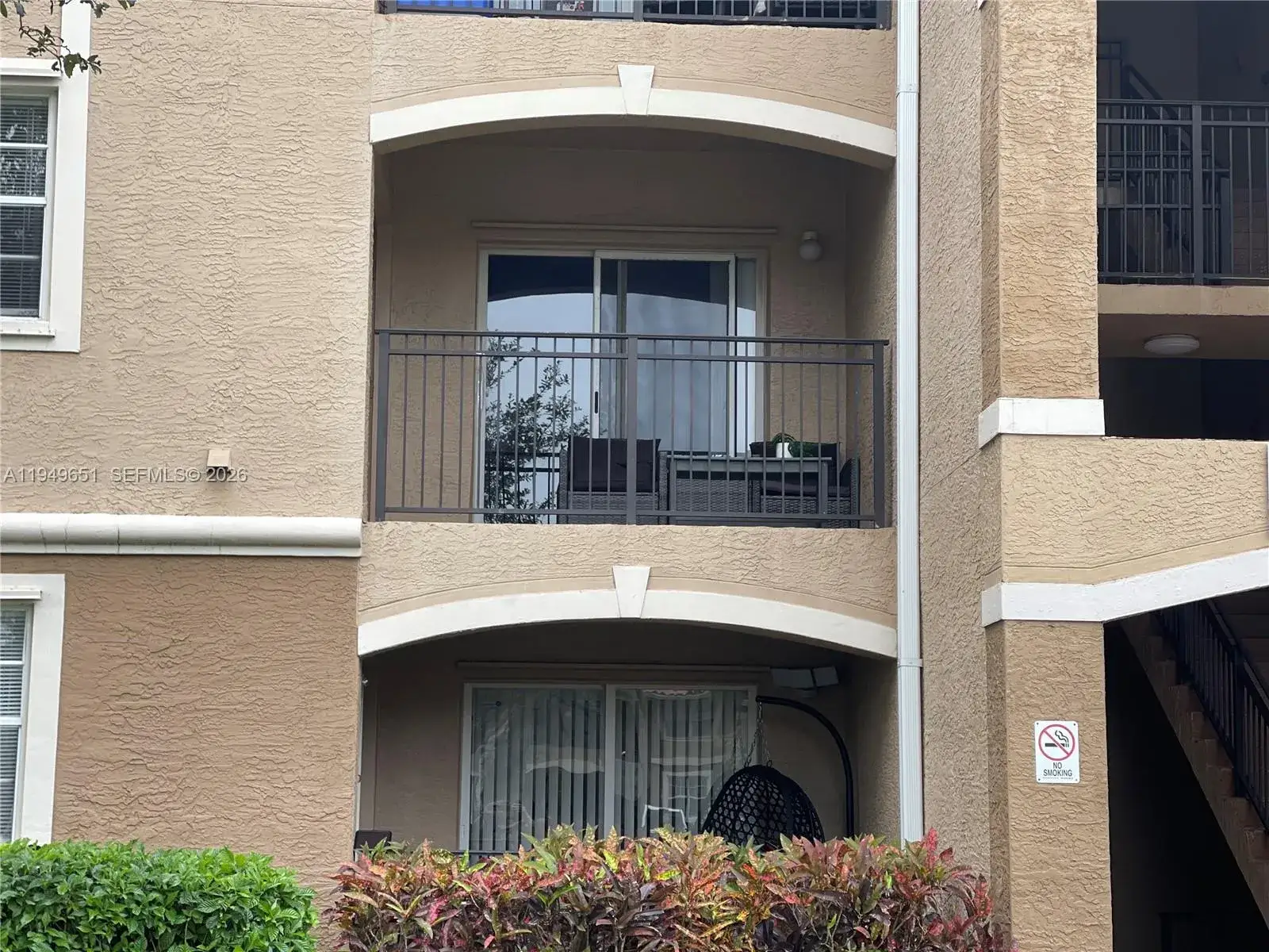 2 bedroom 2 bath Residential Lease for rent at 160 SW 117th Ter # 6201, Pembroke Pines FL 33025