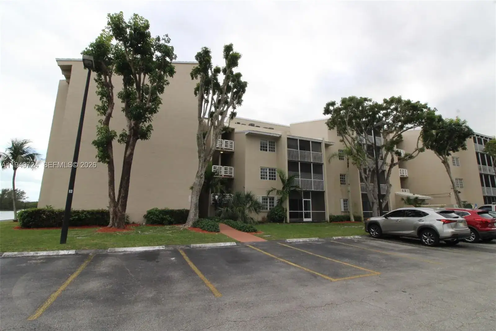 1 bedroom 1 bath Residential for sale at 21133 SW 85TH AV # 112, Cutler Bay FL 33189