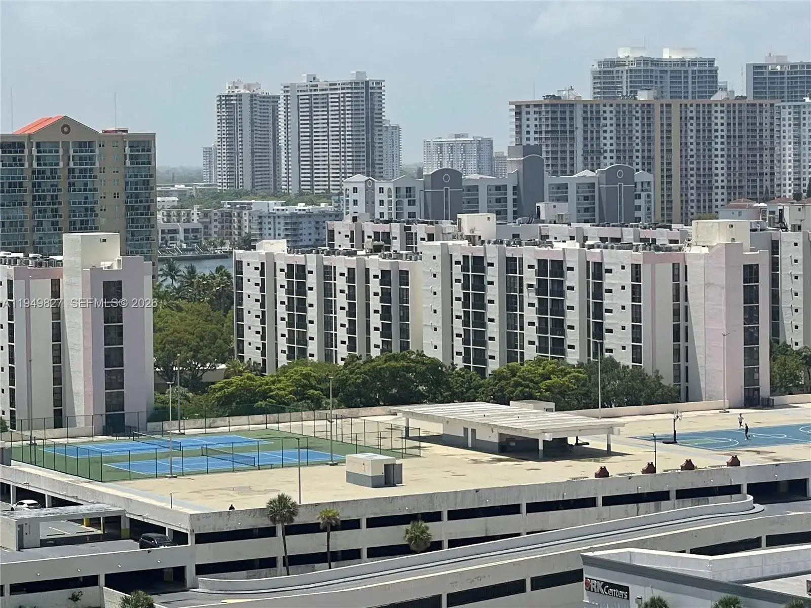 2 bedroom 2 bath Residential for sale at 17021 N Bay Rd # 603, Sunny Isles Beach FL 33160