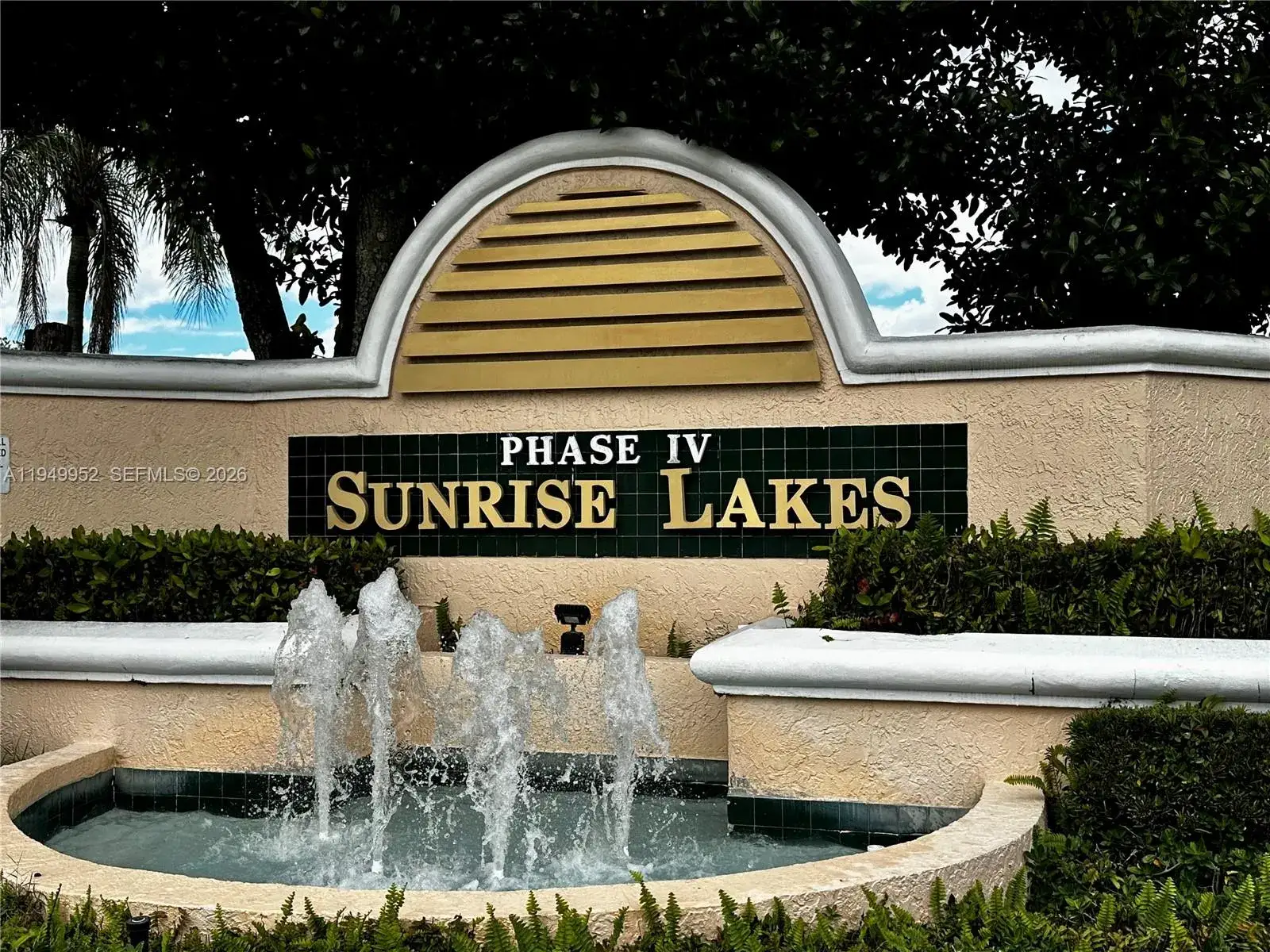 2 bedroom 2 bath Residential for sale at 10133 NW 24th Pl # 303, Sunrise FL 33322