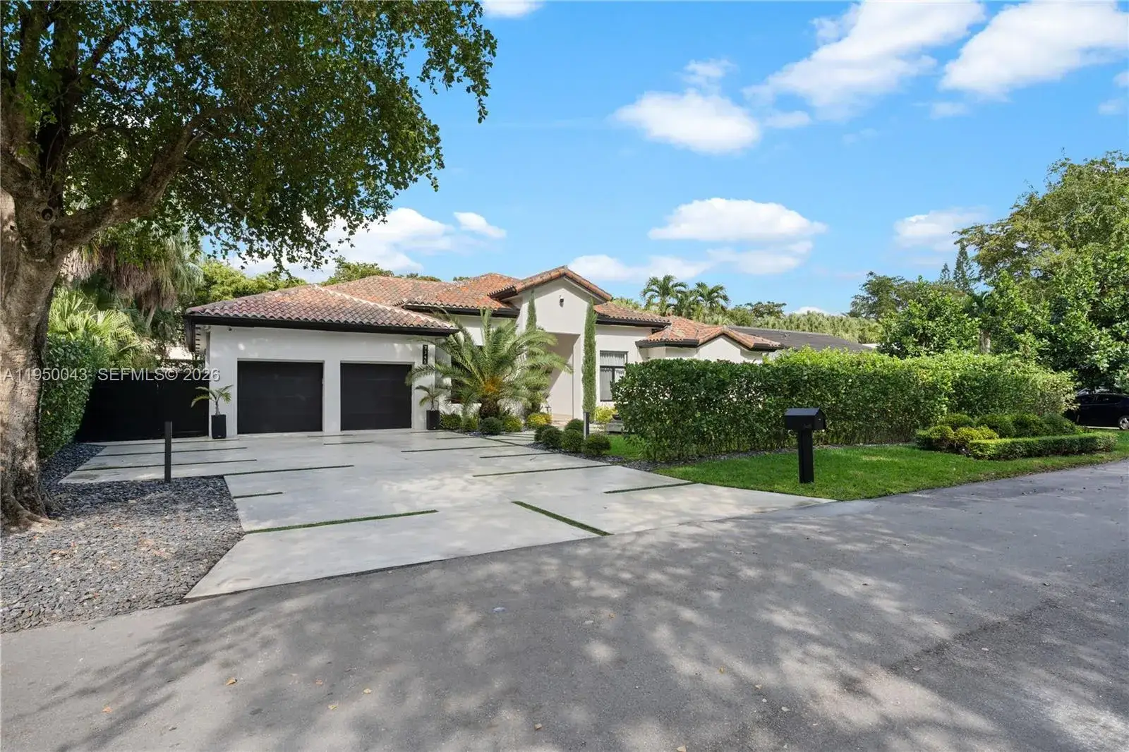 4 bedroom 5 bath Residential for sale at 7345 SW 96th St, Pinecrest FL 33156