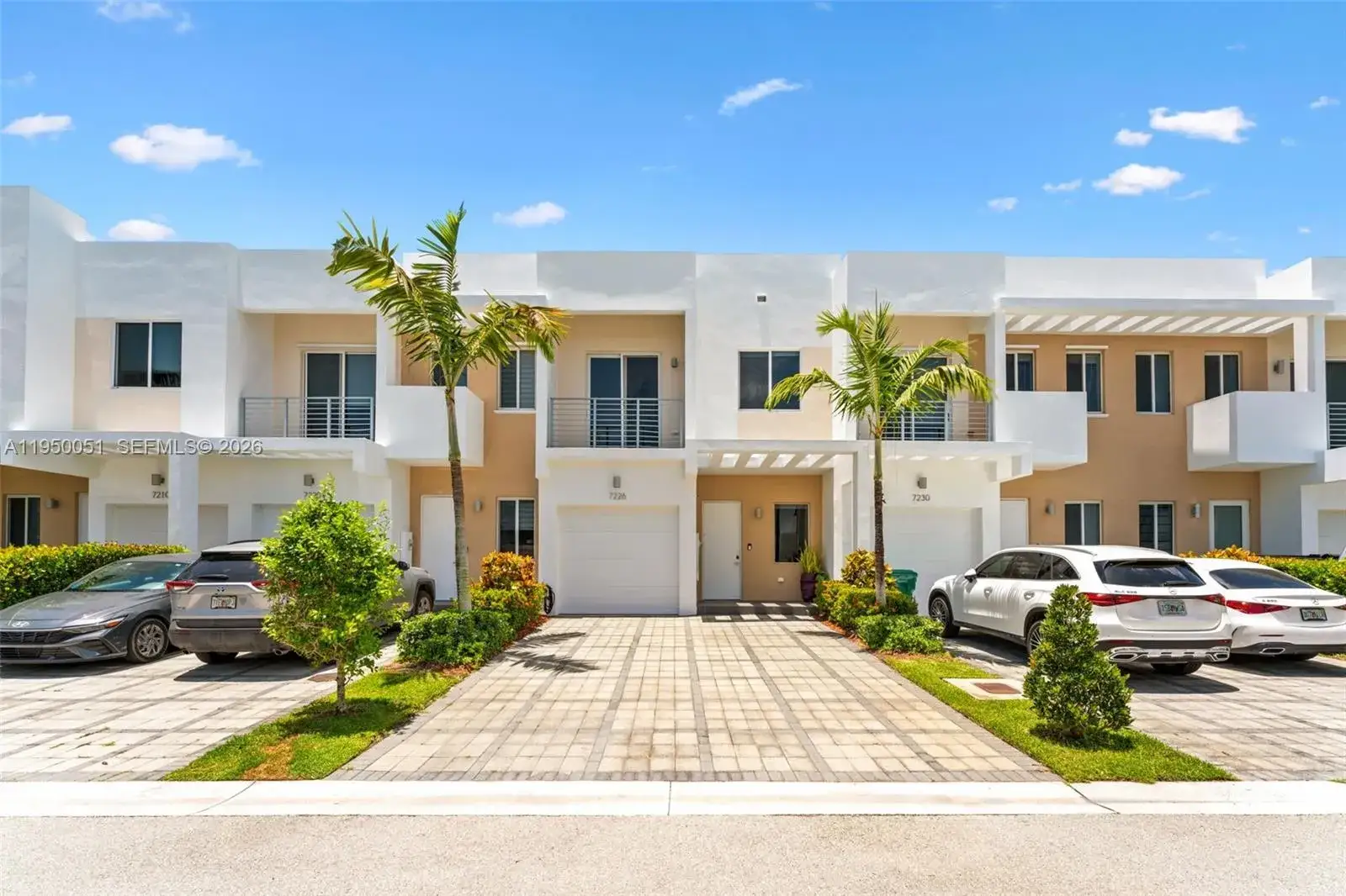 3 bedroom 2 bath Residential for sale at 7226 NW 103rd Path, Doral FL 33178