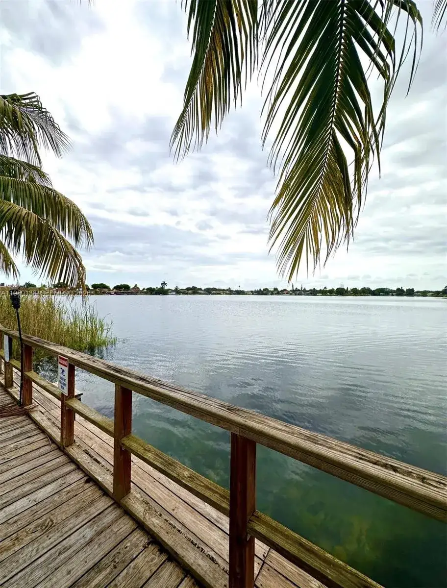 2 bedroom 2 bath Residential Lease for rent at 2433 SW 58 Mnr, Fort Lauderdale FL 33312