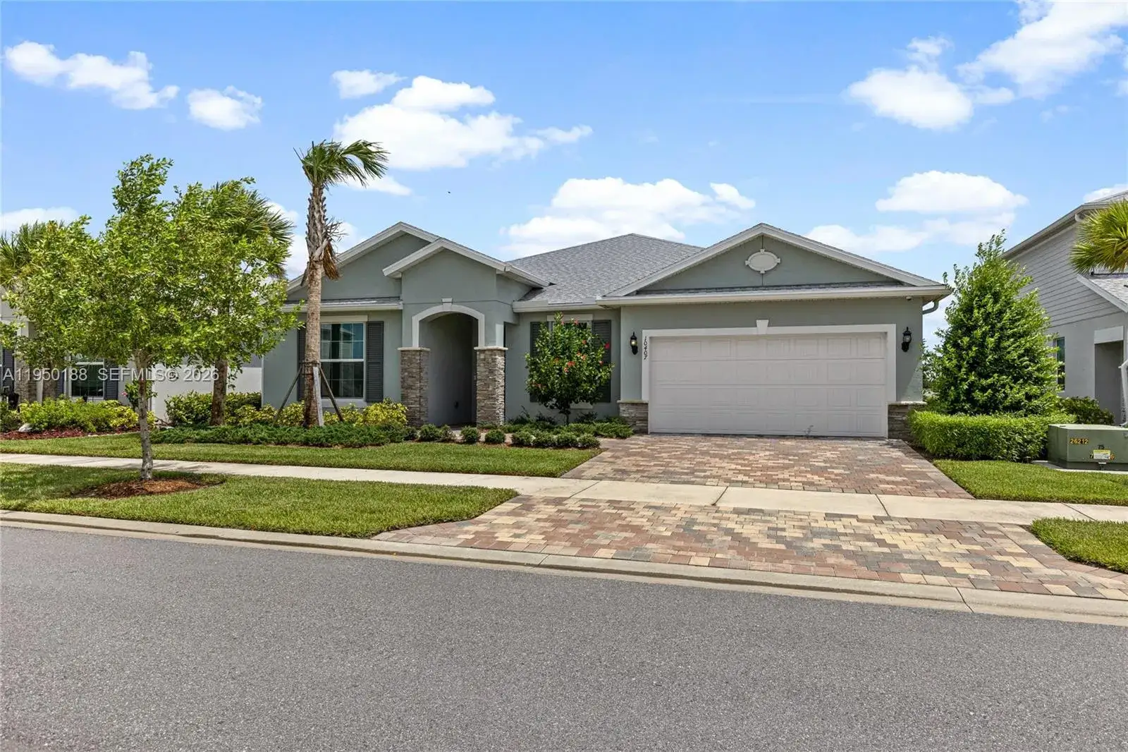 5 bedroom 3 bath Residential for sale at 10407 SW Captiva Dr, Port St. Lucie FL 34987
