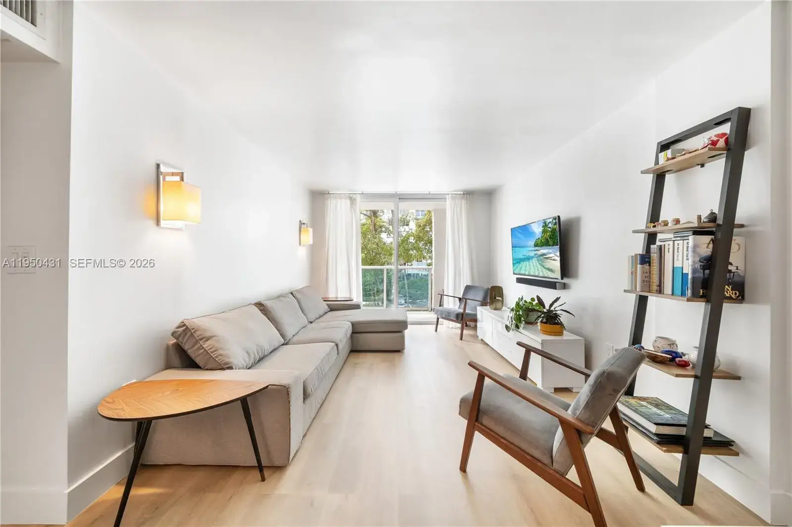 2 bedroom 1 bath Residential for sale at 1035 West Ave # 305, Miami Beach FL 33139