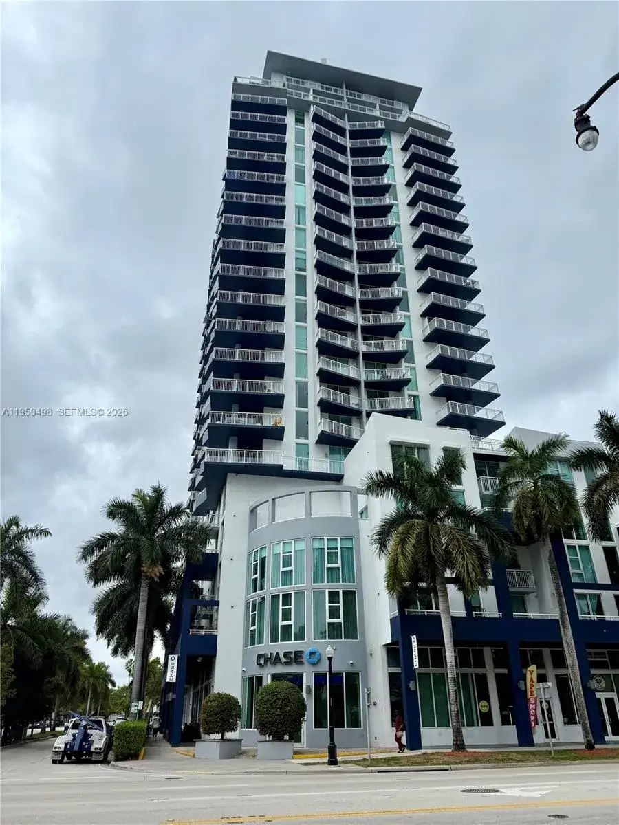 2 bedroom 2 bath Residential for sale at 275 NE 18th St # 910, Miami FL 33132