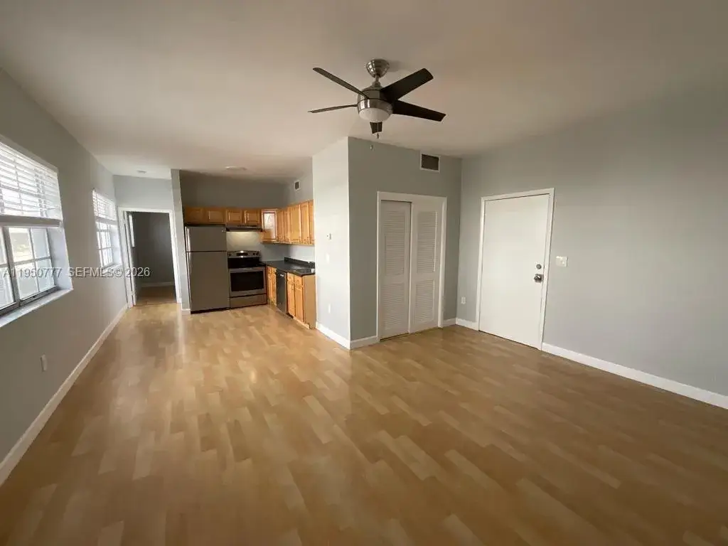 1 bedroom 1 bath Residential Lease for rent at 1360 Collins Ave # 102, Miami Beach FL 33139
