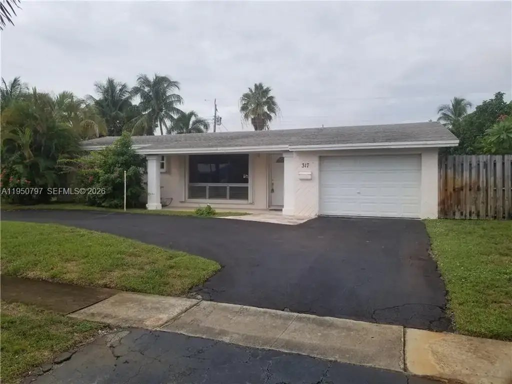 4 bedroom 2 bath Residential for sale at 317 SE 7th Ave, Deerfield Beach FL 33441