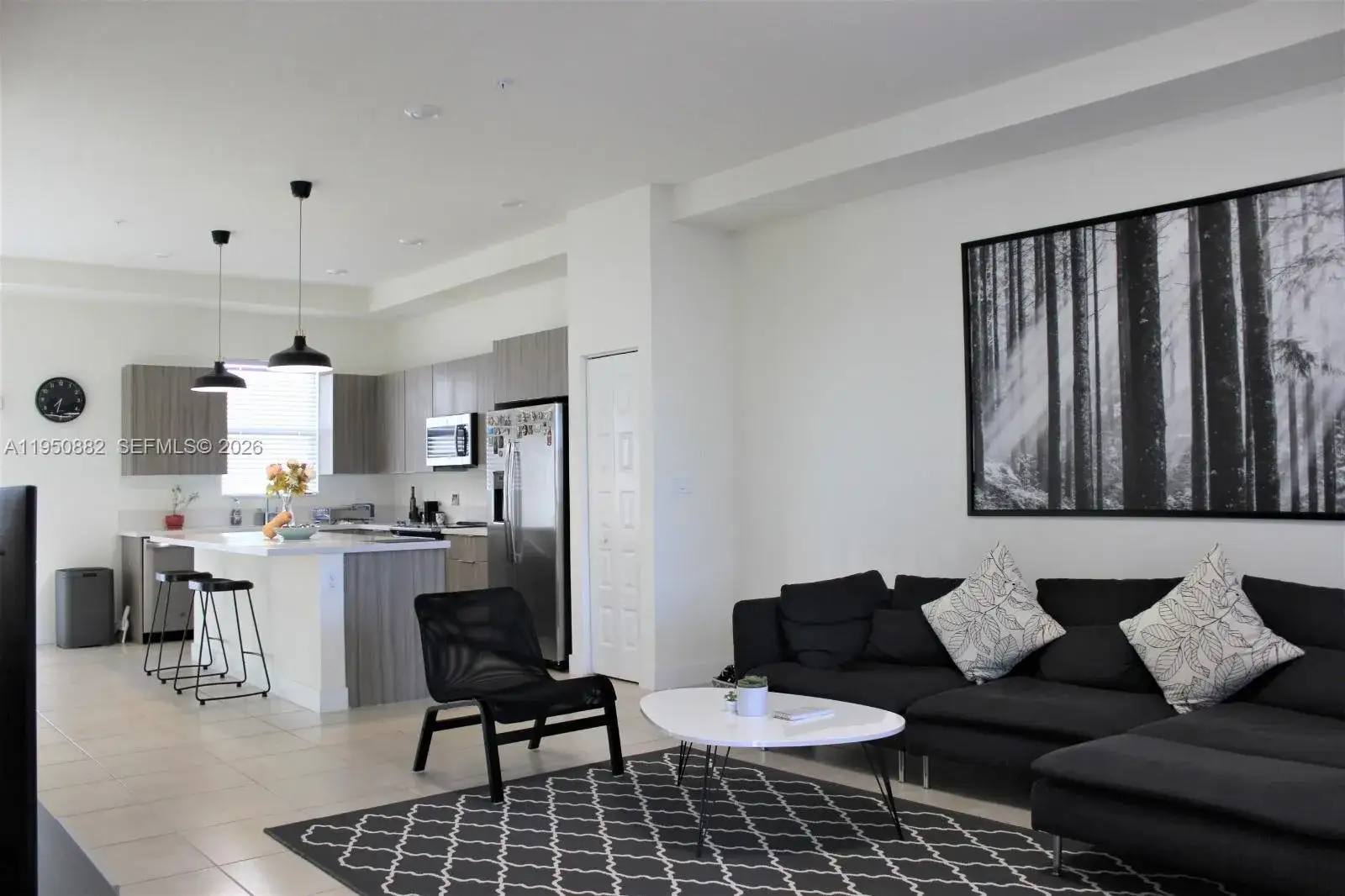 3 bedroom 2 bath Residential for sale at 10455 NW 82nd St # 33, Doral FL 33178