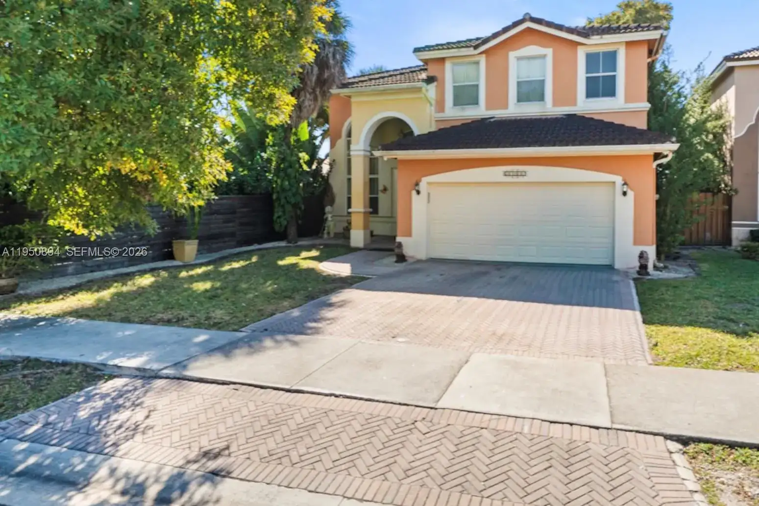 5 bedroom 4 bath Residential for sale at 16062 SW 43rd Ter, Miami FL 33185
