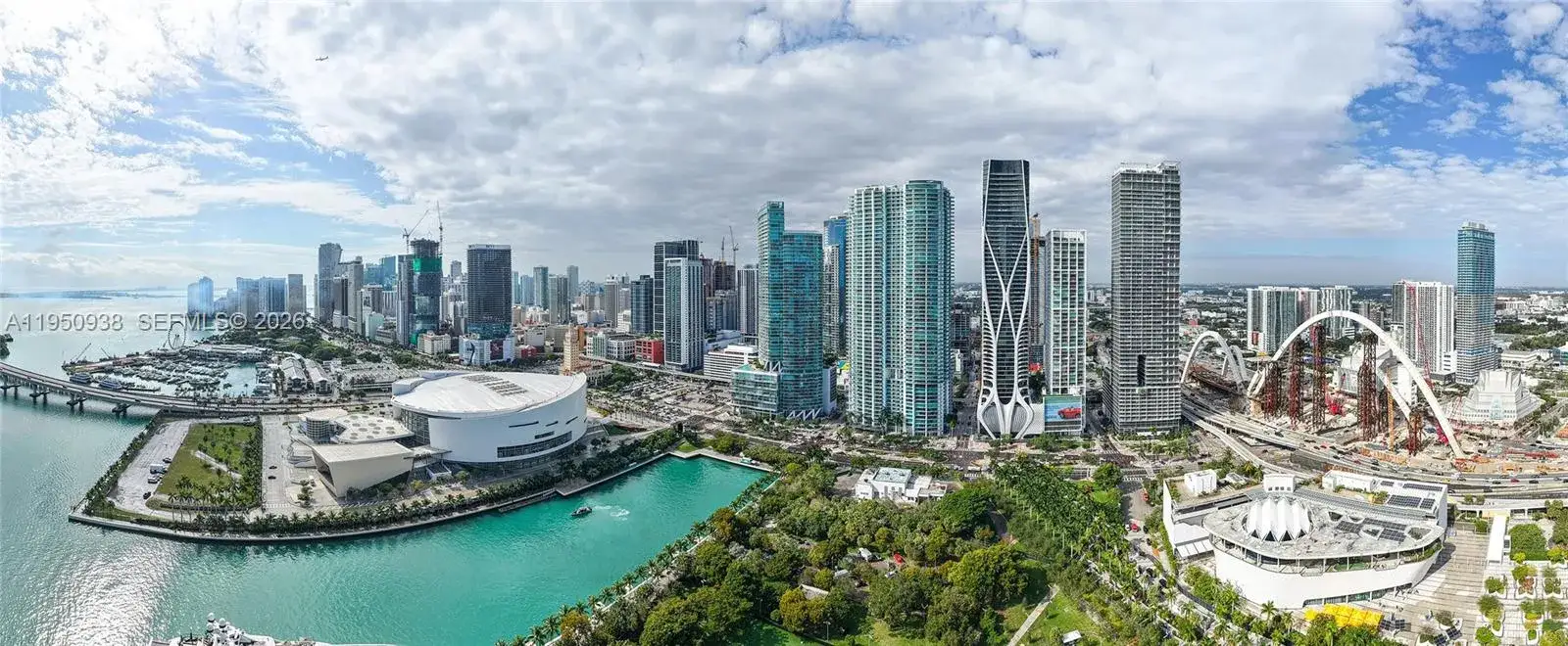 2 bedroom 2 bath Residential Lease for rent at 900 BISCAYNE BLVD # 909, Miami FL 33132