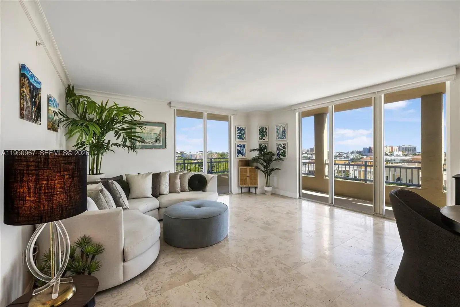 2 bedroom 2 bath Residential for sale at 90 Alton Rd # 811, Miami Beach FL 33139