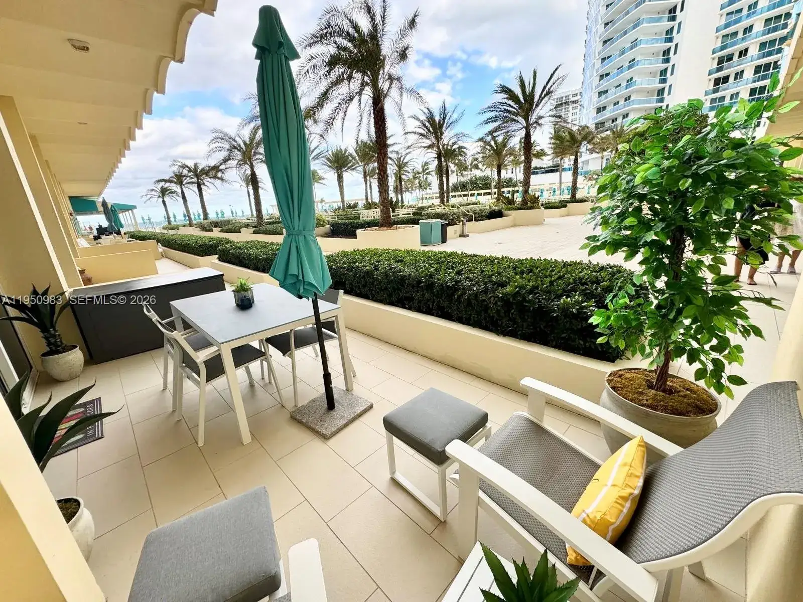 1 bath Residential Lease for rent at 2501 S Ocean Dr # L14, Hollywood FL 33019