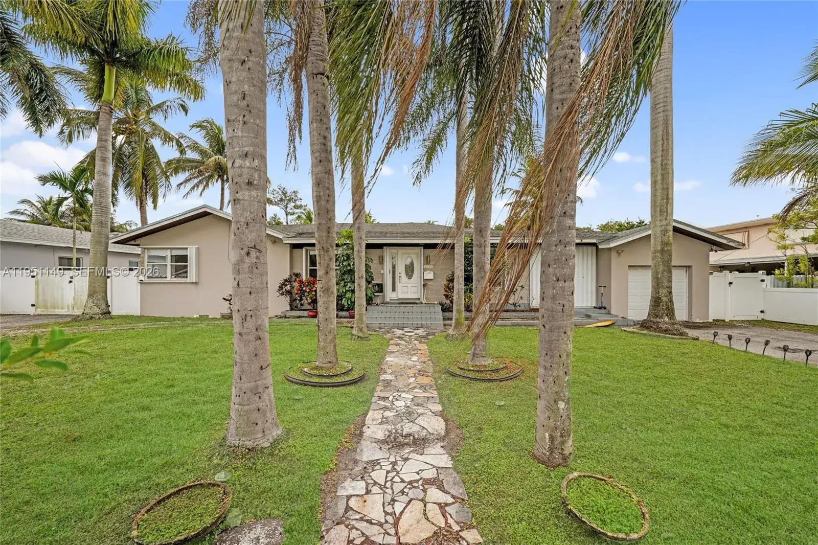 4 bedroom 3 bath Residential for sale at 2534 Monroe St, Hollywood FL 33020