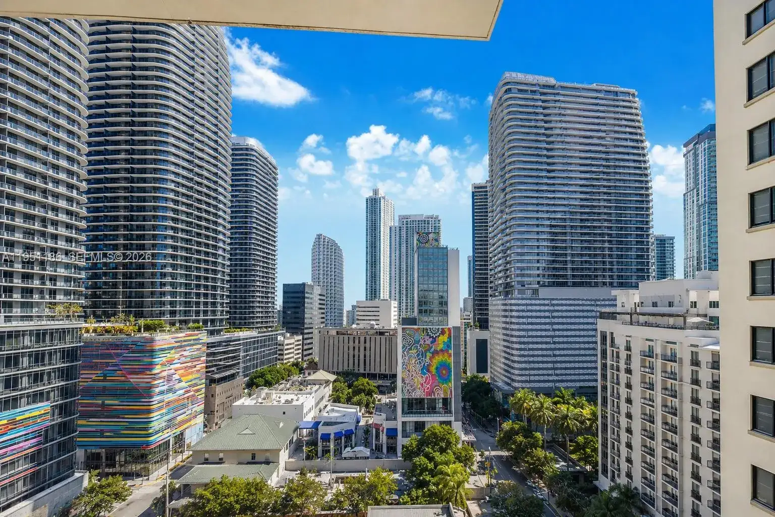1 bedroom 1 bath Residential Lease for rent at 999 SW 1st Ave # 1208, Miami FL 33130