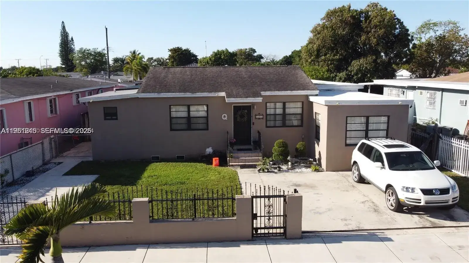 3 bedroom 4 bath Residential for sale at 848 E 24th St, Hialeah FL 33013