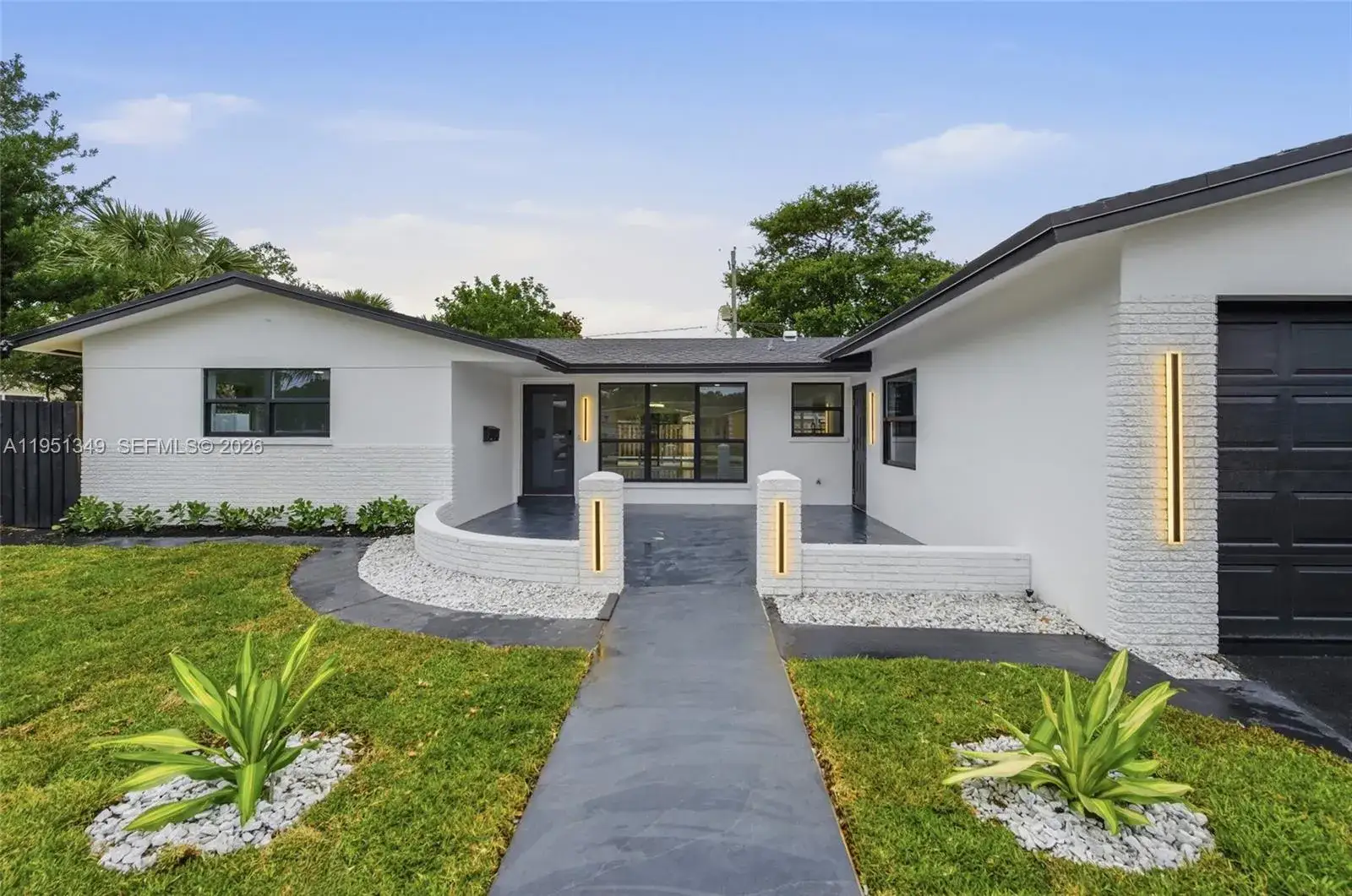 3 bedroom 2 bath Residential for sale at 4711 NE 18th Ave, Oakland Park FL 33334