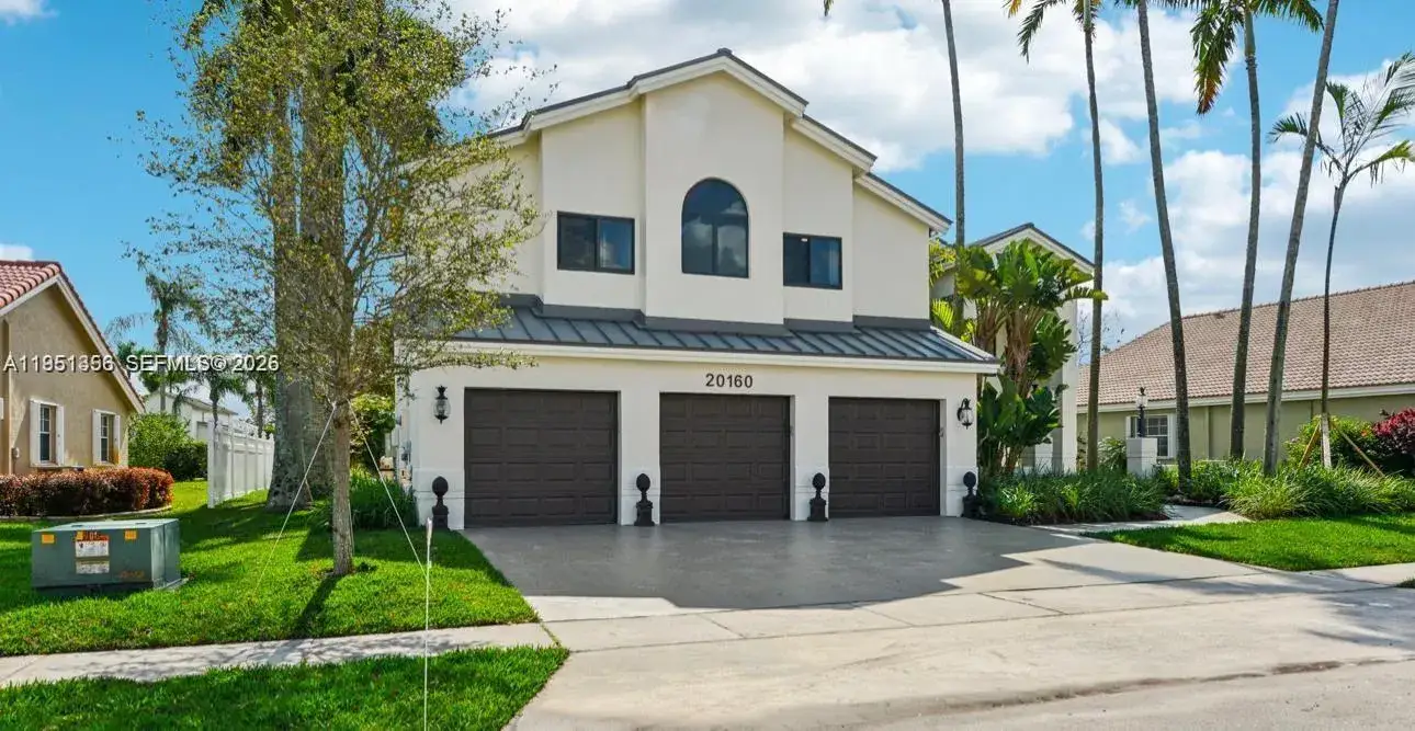 4 bedroom 3 bath Residential for sale at 20160 NW 9th Dr, Pembroke Pines FL 33029