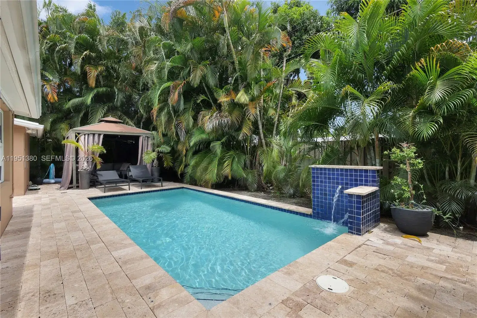 3 bedroom 2 bath Residential for sale at 424 NE 27th Dr, Wilton Manors FL 33334