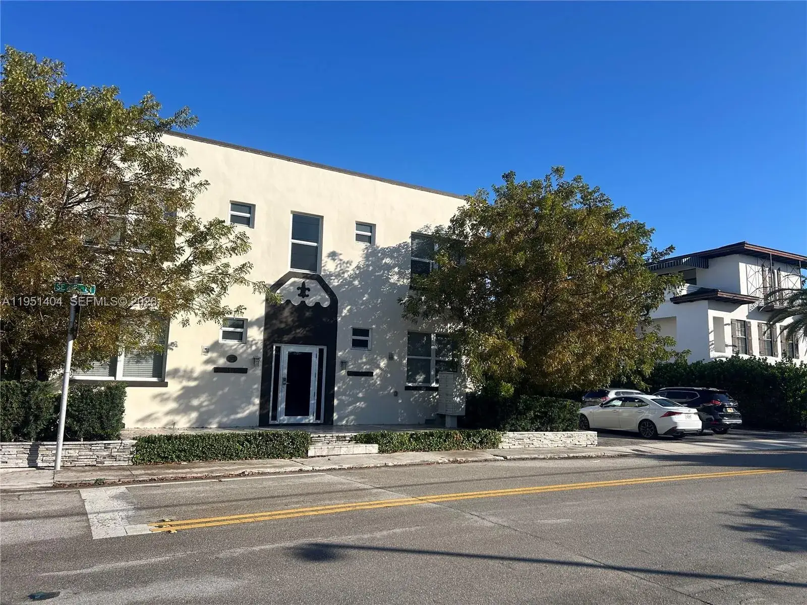 1 bedroom 1 bath Residential Lease for rent at 1501 SE 2nd Ct # 2, Fort Lauderdale FL 33301