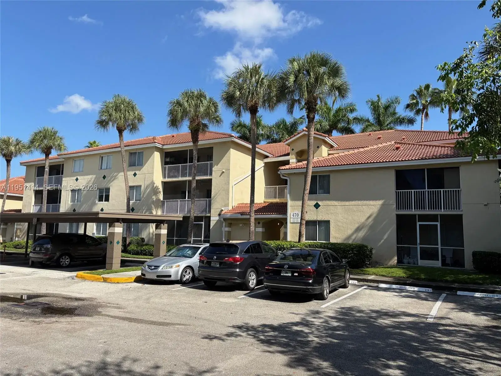 2 bedroom 1 bath Residential for sale at 450 S Park Rd # 104, Hollywood FL 33021