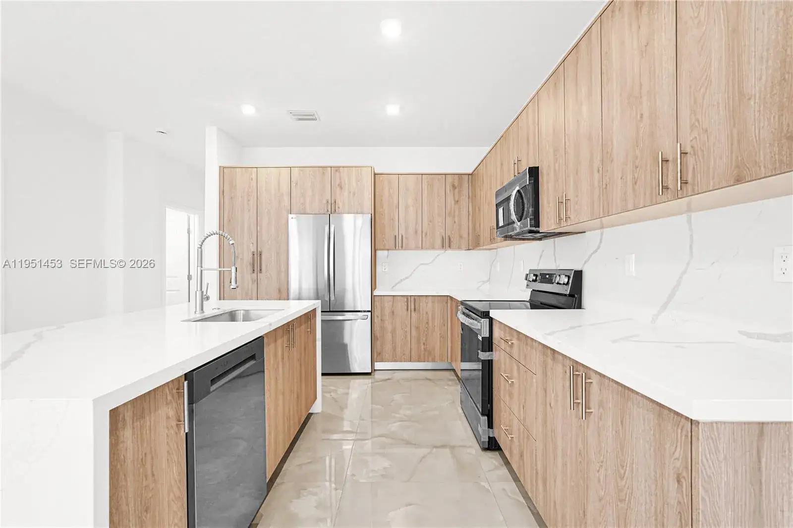 5 bedroom 3 bath Residential Lease for rent at 22431 SW 125 ave # 19B, Miami FL 33033