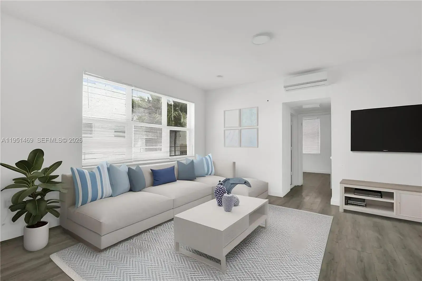 1 bedroom 1 bath Residential Lease for rent at 402 NW 12th Ave # 102, Miami FL 33128