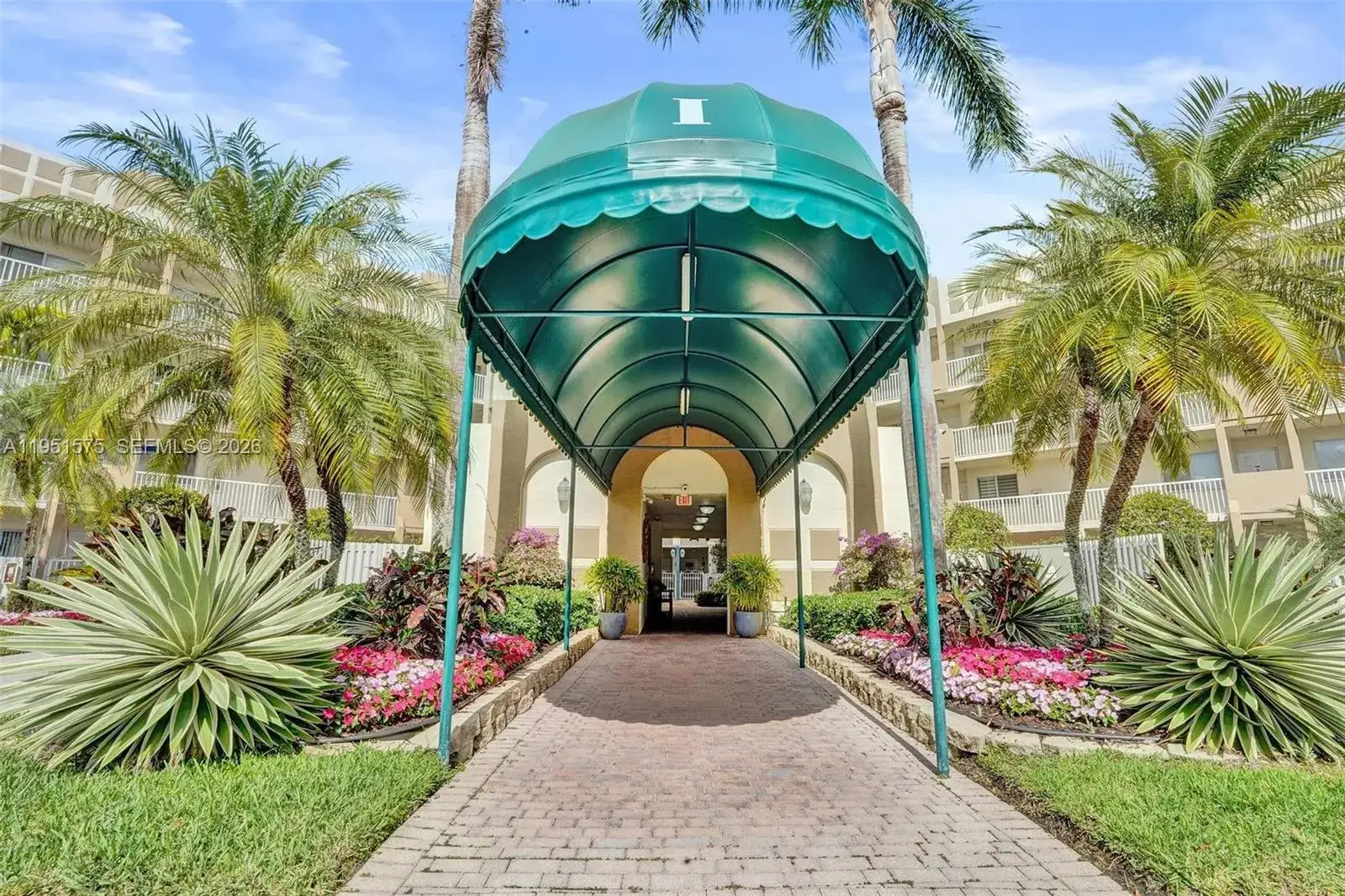 2 bedroom 2 bath Residential for sale at 7763 Southampton Ter # 403, Tamarac FL 33321