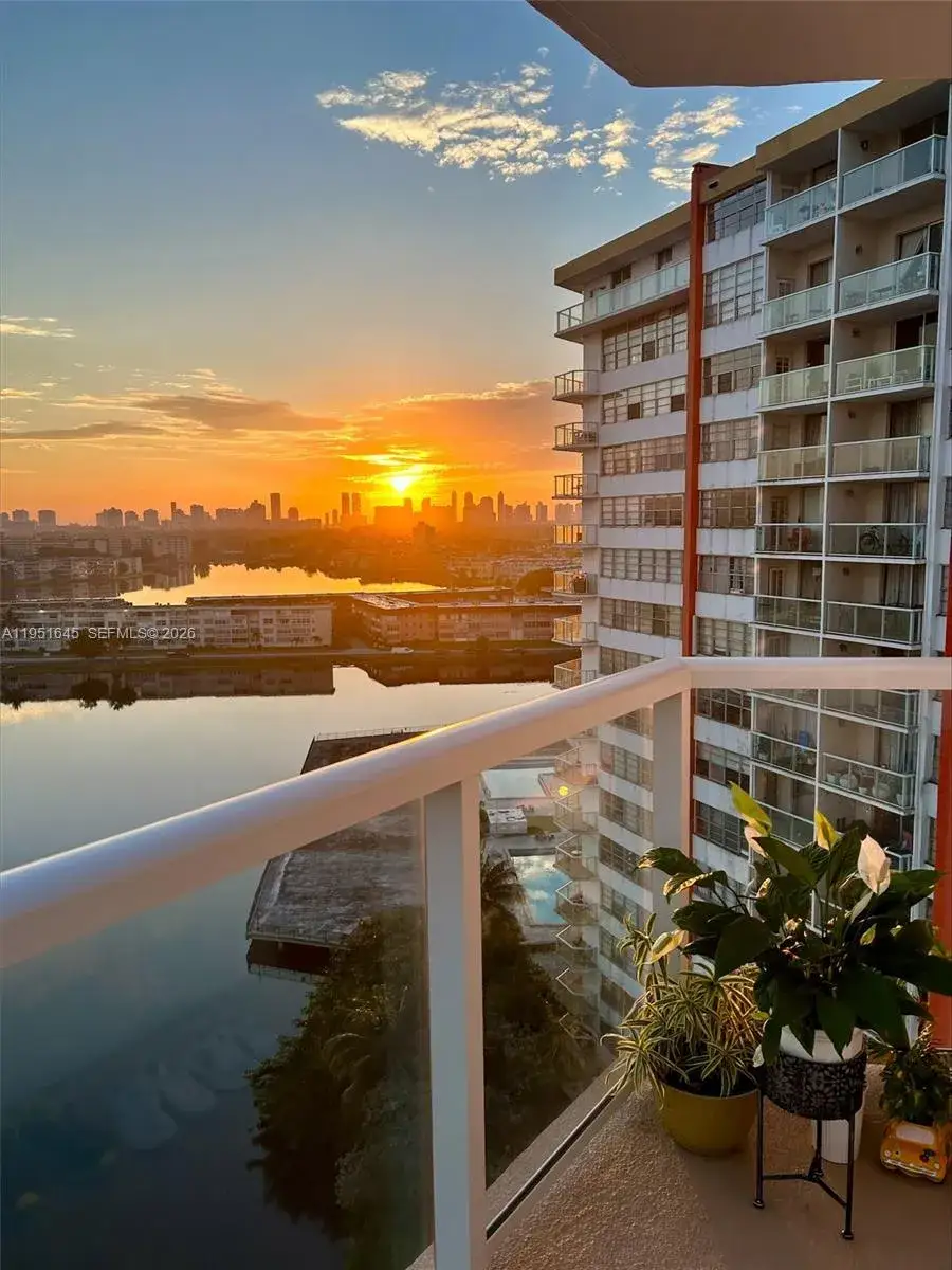 2 bedroom 2 bath Residential for sale at 1301 NE Miami Gardens Dr # 1406W, Miami FL 33179